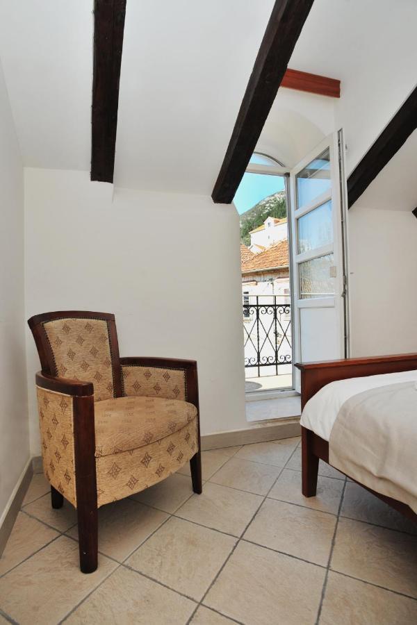 Lady Of The Rocks Apartments Perast Luaran gambar