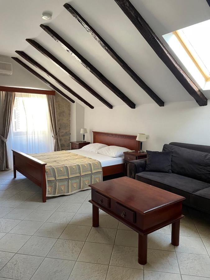 Lady Of The Rocks Apartments Perast Luaran gambar